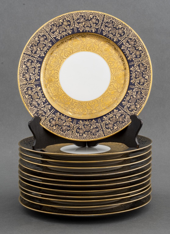 Appraisal: HUTSCHENREUTHER LIMOGES GOLD ENCRUSTED PLATES Royal Bavarian Hutschenreuther set of