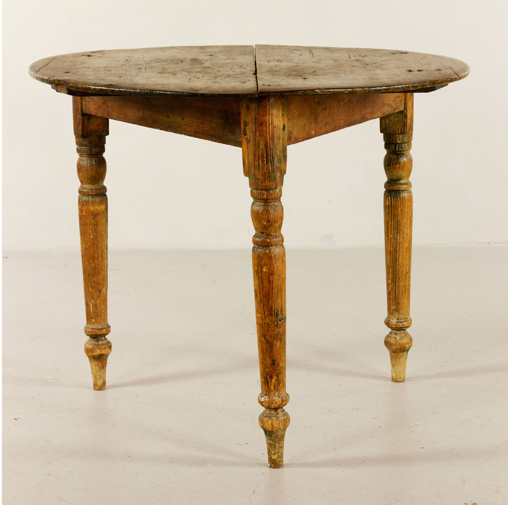 Appraisal: - Antique Canadian Round Table Antique round table with three