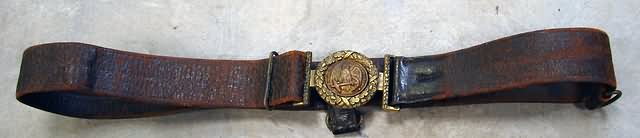 Appraisal: Civil War officer's naval belt featuring tongue in wreath configuration