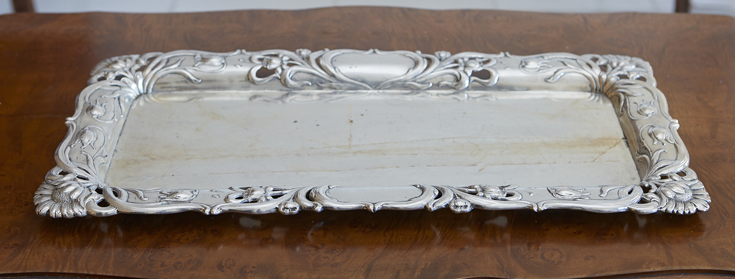 Appraisal: AN AUSTRIAN ART NOUVEAU SILVER TRAY BY EDUARD FRIEDMAN With