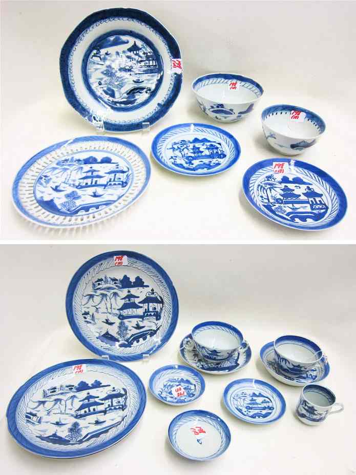 Appraisal: EIGHTEEN PIECES CHINESE EXPORT PORCELAIN in blue and white four