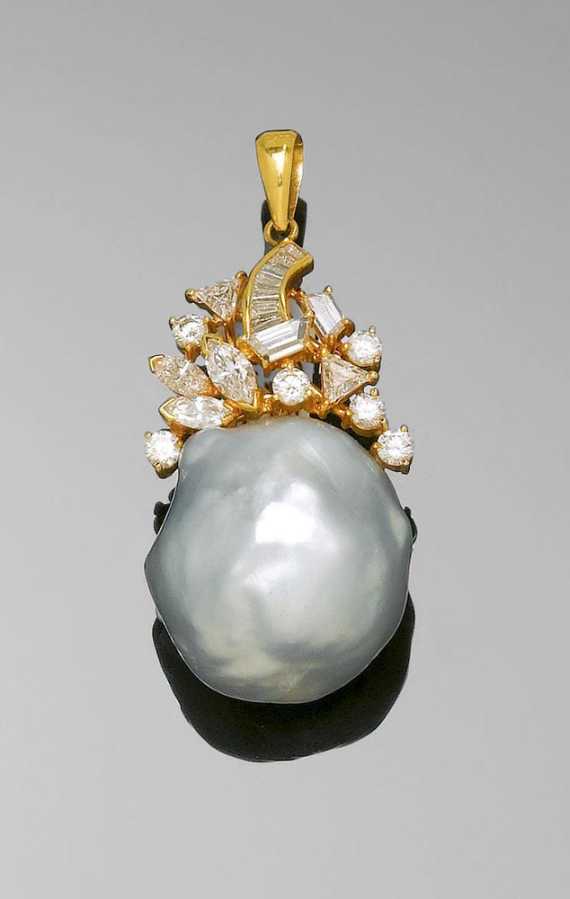 Appraisal: PEARL AND DIAMOND PENDANT Yellow gold Decorative original pendant with