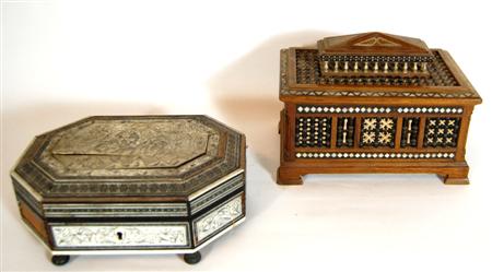 Appraisal: SMALL VIZAGAPATAN WORK BOX TH CENTURY decorated with figures and