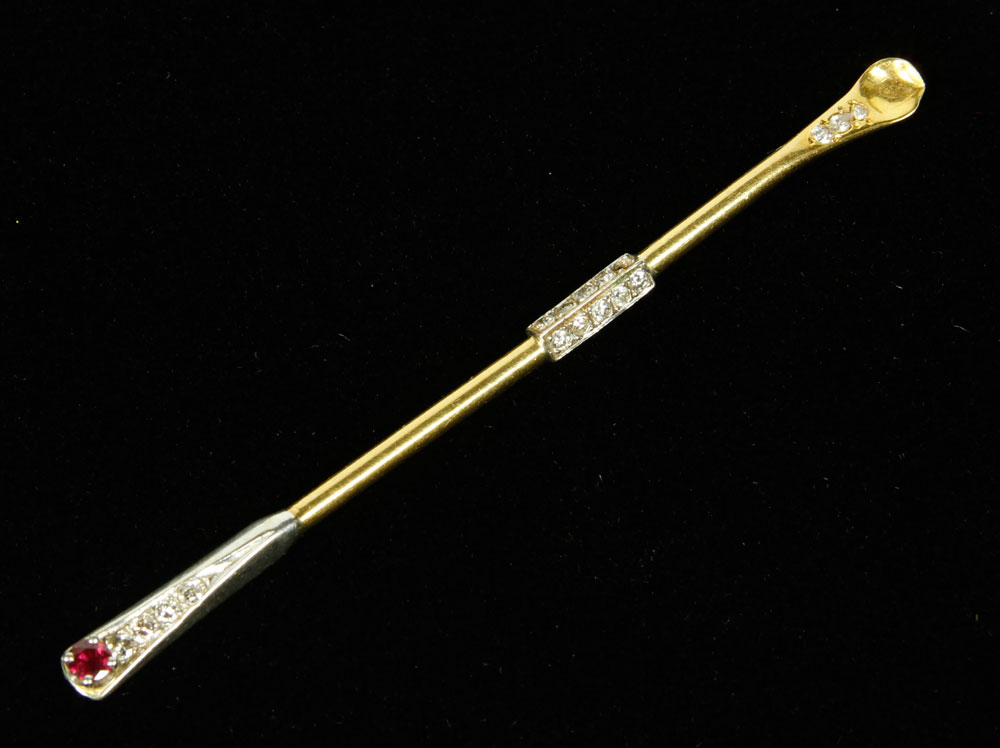 Appraisal: - K Gold Snuff Spoon K gold snuff spoon with