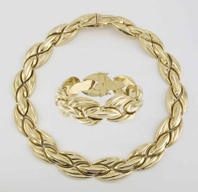 Appraisal: ITALIAN K GOLD NECKLACE AND BRACELET K yellow puffed Gucci