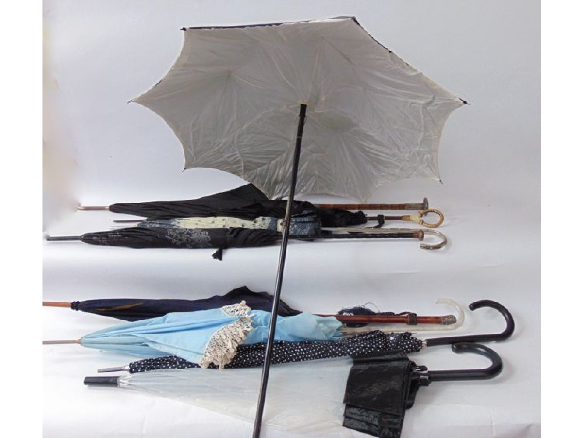 Appraisal: A selection of ladies vintage and earlier parasols to include