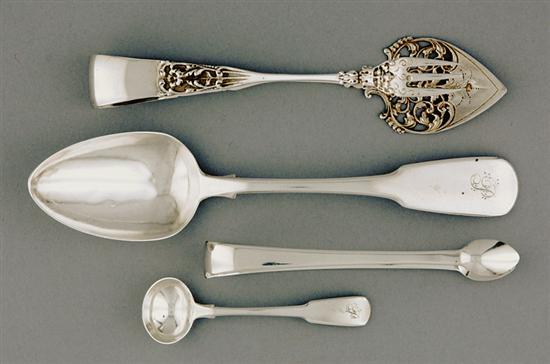 Appraisal: European silver serving pieces Georgian sterling spoon and master salt