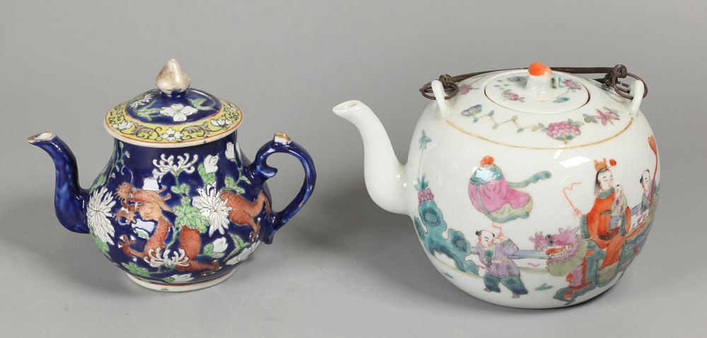 Appraisal: Chinese porcelain teapots possibly th c larger teapot in L