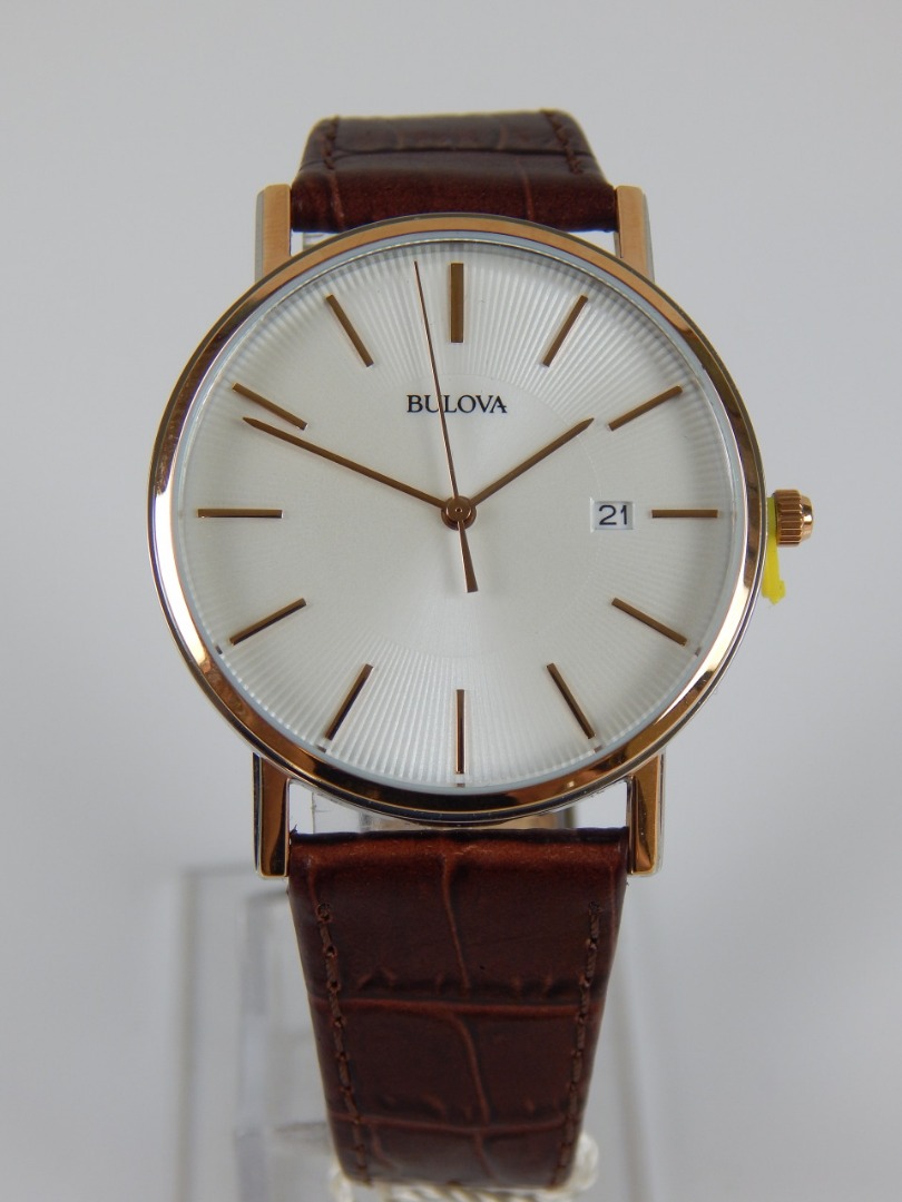 Appraisal: A Bulova gent's wristwatch with brown leather strap boxed