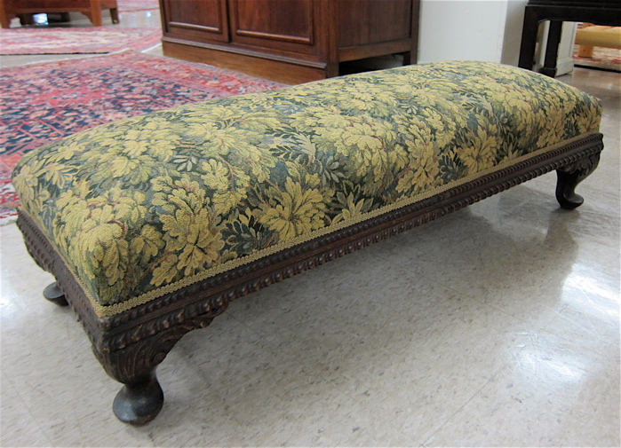 Appraisal: QUEEN ANNE STYLE LONG FOOTSTOOL American c 's having a