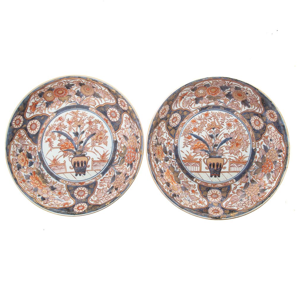 Appraisal: Pair of Large Japanese Imari Plates Fourth quarter th century