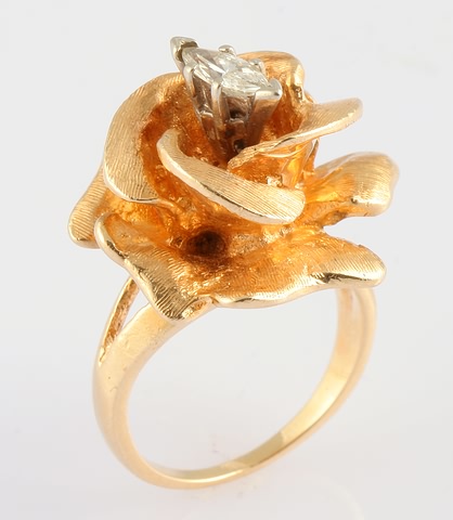 Appraisal: KY flower ring X mm elongated marquise ciamond Approx ct