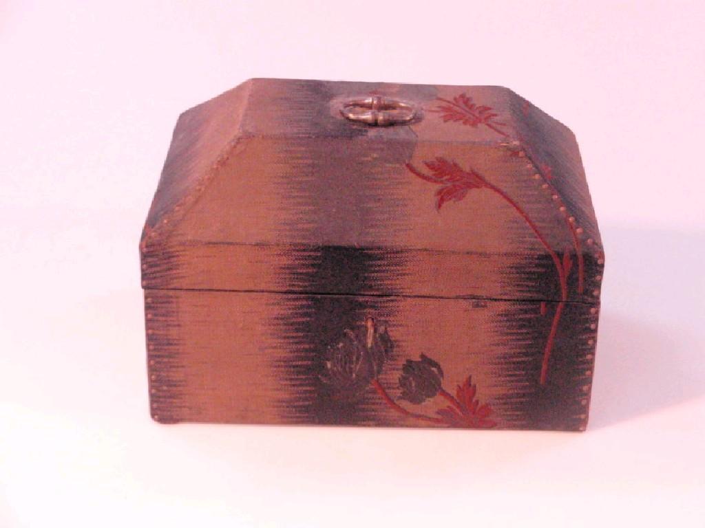 Appraisal: A thC casket with hinged domed lid and loop handle