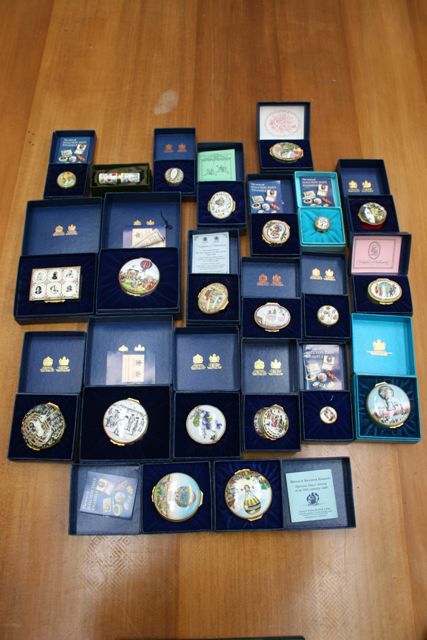 Appraisal: A quantity of Halcyon day enamels comprising various commemorative and