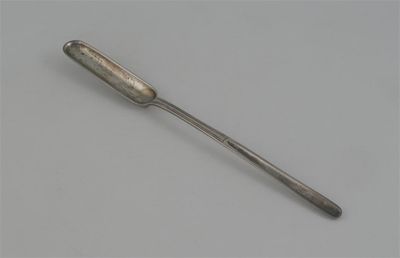 Appraisal: A George III marrow scoop with a thread-decorated centre section