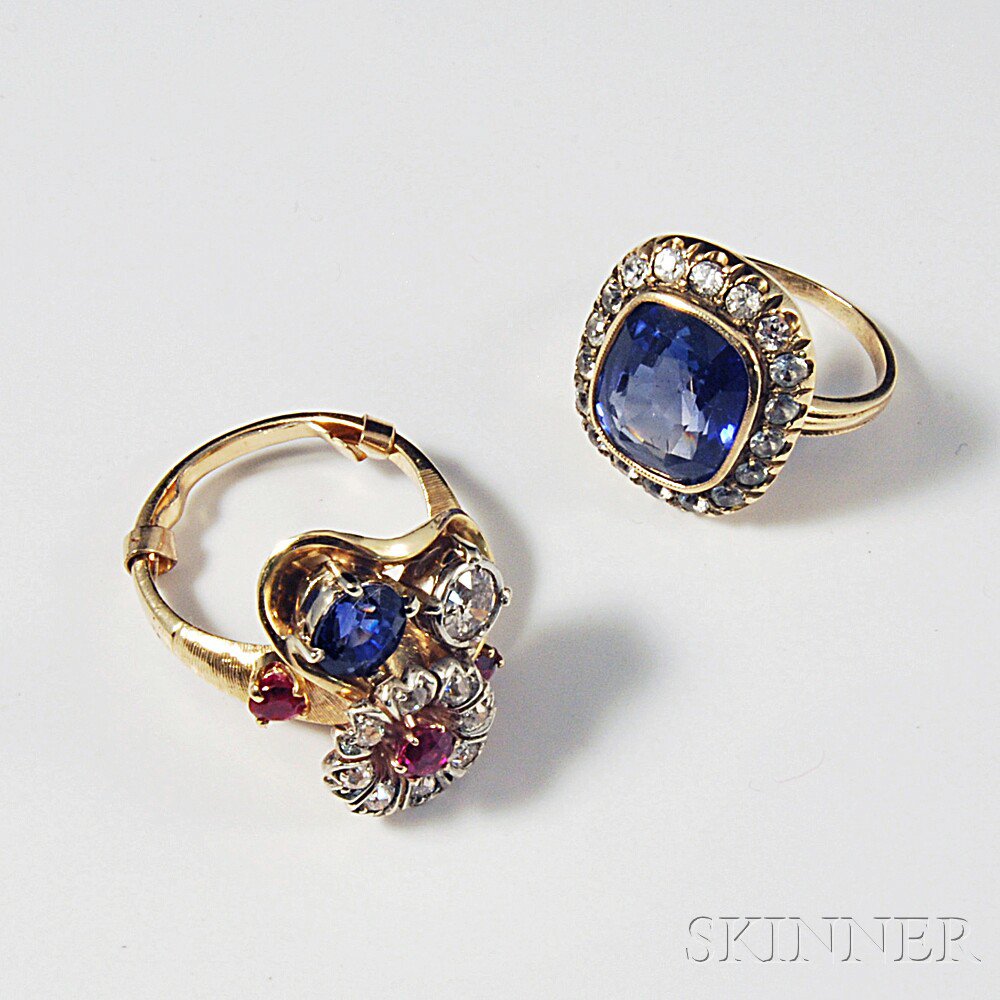 Appraisal: Two Gold Rings a kt gold ruby sapphire and diamond