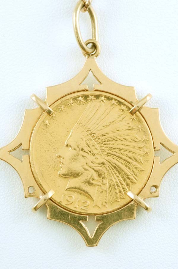 Appraisal: A Indian Head Eagle gold piece in approximately K yellow