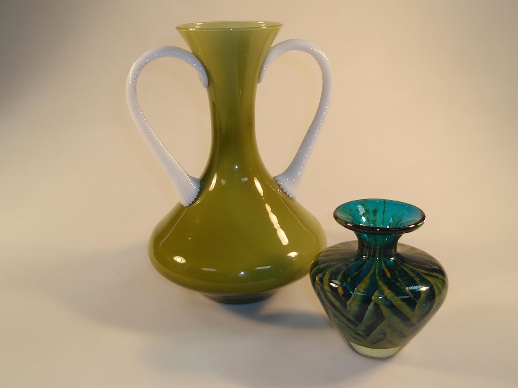 Appraisal: A Mdina type glass vase of shouldered ovoid form with