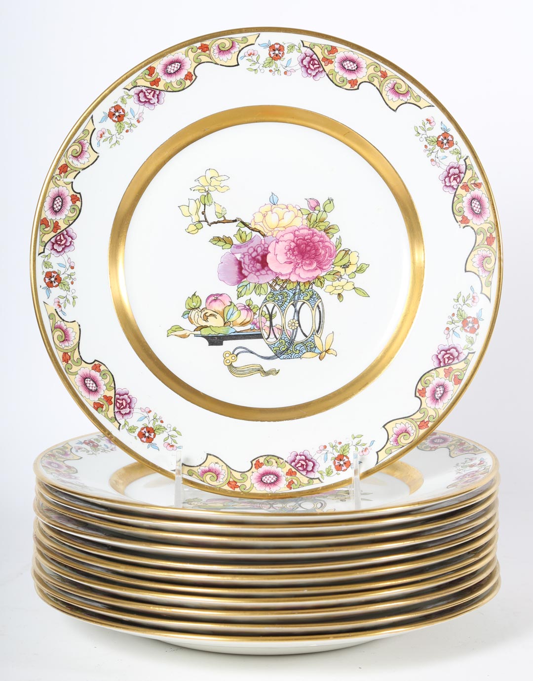 Appraisal: Twelve English dinner plates Undernumber