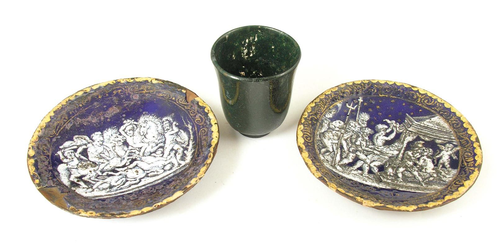 Appraisal: A pair of circular enamelled dishes