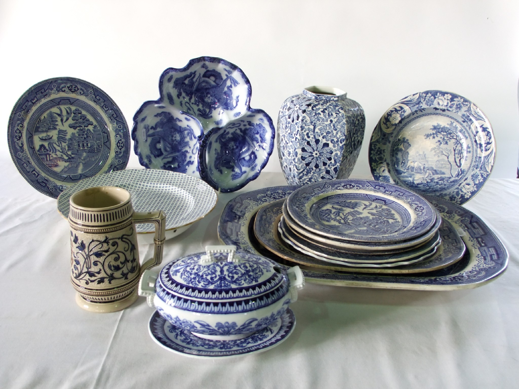 Appraisal: A collection of th century and other blue and white