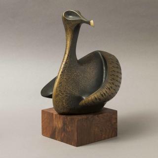 Appraisal: Douglas Purdy Bronze Albatross Douglas Purdy bronze Albatross on walnut