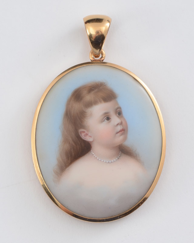 Appraisal: VERY FINE MINIATURE PORTRAIT PAINTING Adorable portrait of a young