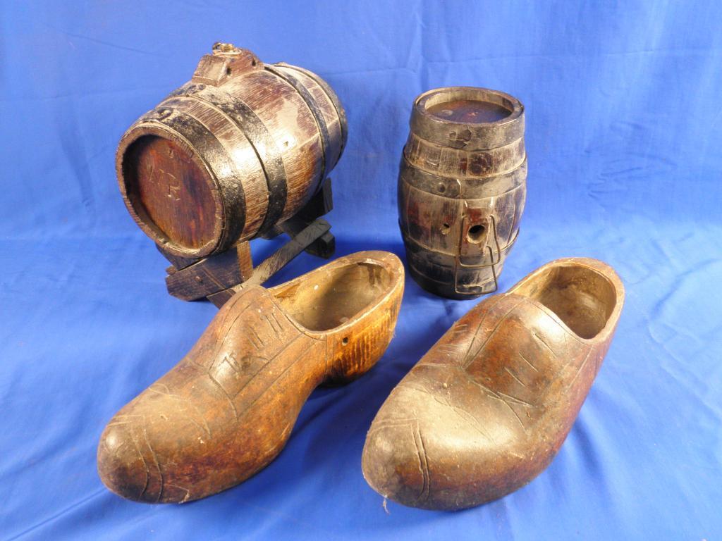 Appraisal: A thC oak and iron coopered small barrel on a