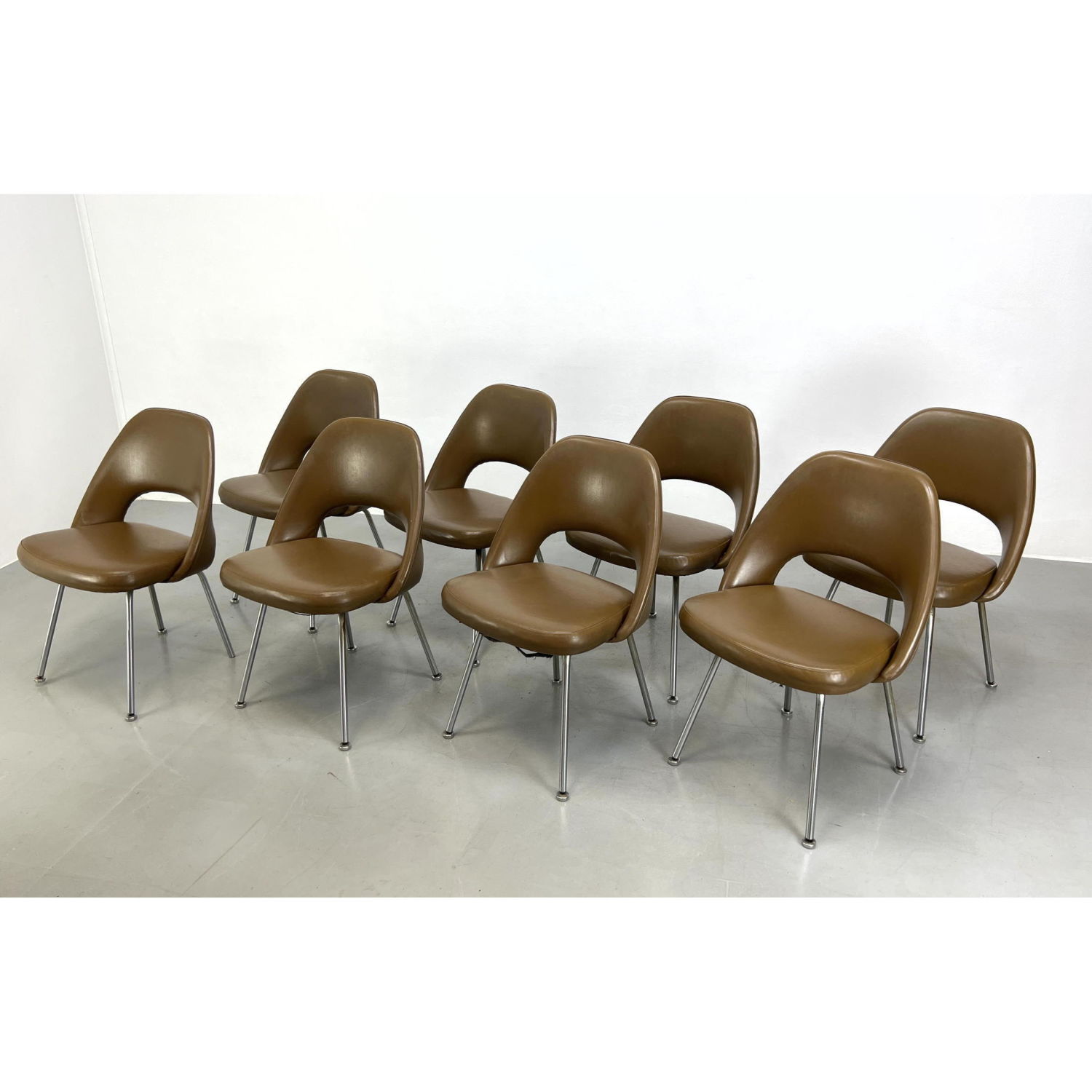 Appraisal: Set Eero Saarinen for Knoll Chairs Brown Vinyl Knoll International