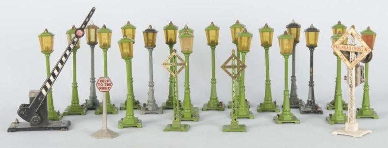 Appraisal: Lot of Lionel O-Gauge Street Lamps Accessories Description Includes Lionel