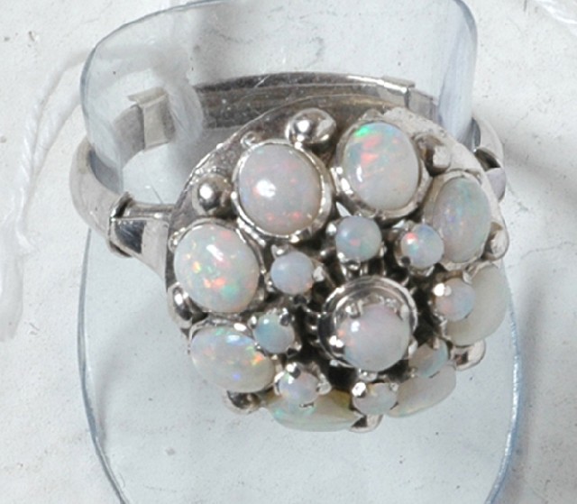 Appraisal: OPAL RING SET IN CT WHITE GOLD