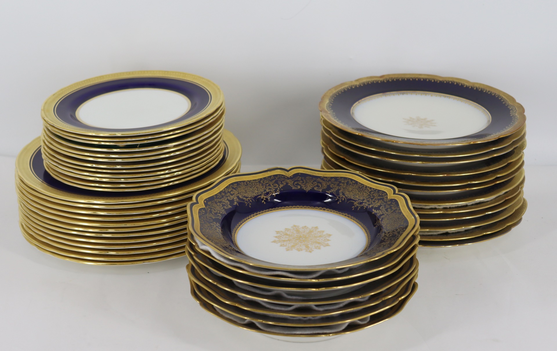 Appraisal: ASSORTED AYNSLEY LIMOGES COBALT GILT PLATES To include Limoges plates