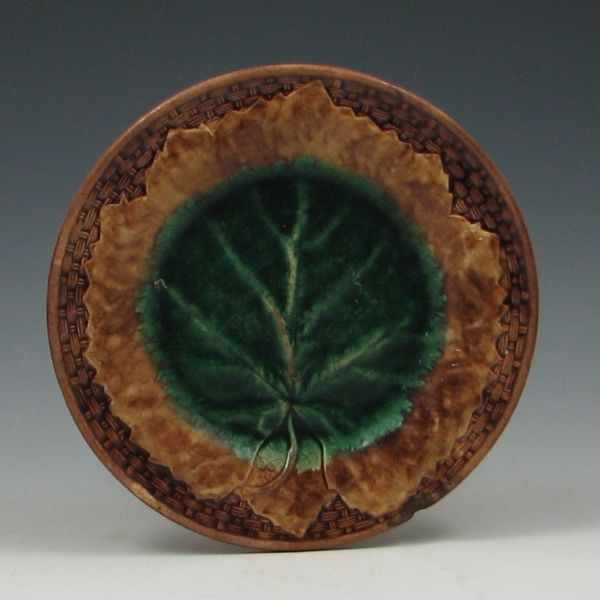 Appraisal: Majolica Etruscan Maple Leaf Plate marked GSH monogram ''h chip