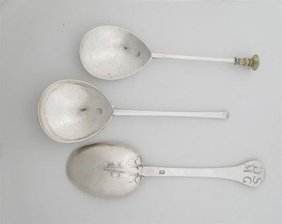 Appraisal: Salisbury A Charles I seal top spoon with a tiered