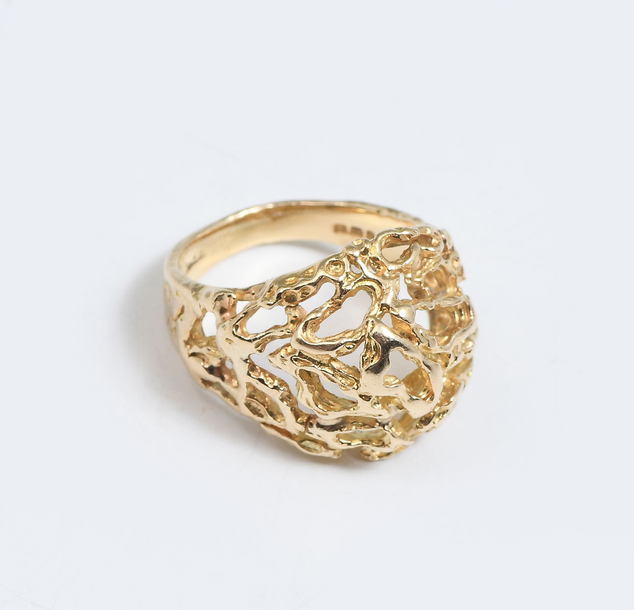 Appraisal: K DOMED NUGGET RING BY KUTCHINSKY Free form nugget style