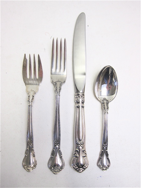 Appraisal: GORHAM STERLING SILVER FLATWARE SET plus storage case Forty-three piece