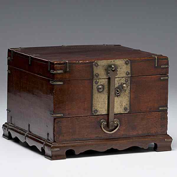 Appraisal: Scholar's Chest Chinese a scholar's chest with lift top opening