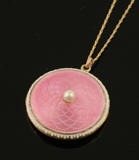 Appraisal: An Antique gold and enamel locket and chain The ct