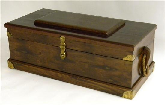 Appraisal: Seaman's chest late th - early th C hinged lid