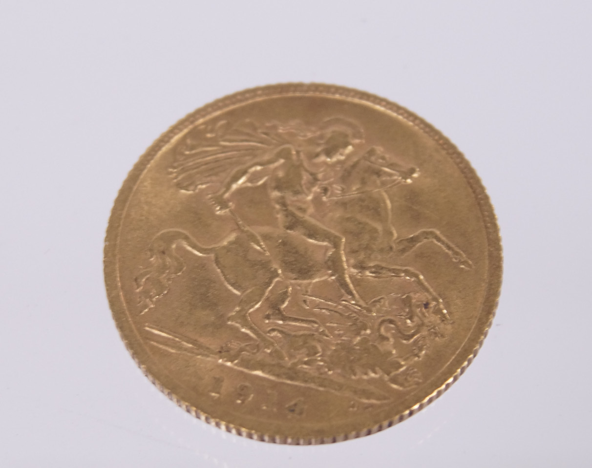 Appraisal: A George V gold half sovereign