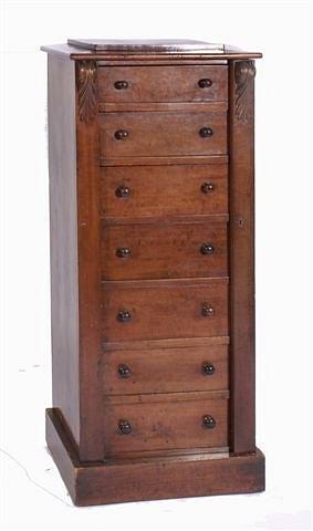 Appraisal: A William IV mahogany Wellington chest of seven drawers standing