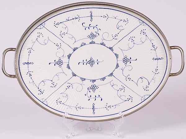 Appraisal: Villeroy Boch Tray Continental a Villeroy Boch tray with reticulated