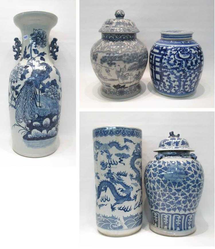 Appraisal: FIVE CHINESE PORCELAIN VESSELS decorated in blue and white underglaze