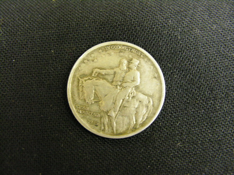 Appraisal: STONE MOUNTAIN COMM HALF DOLLAR Estate coin