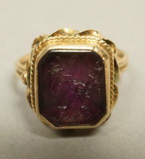 Appraisal: K Gold Intaglio Ring Amethyst Intaglio Sz K Gold Intaglio