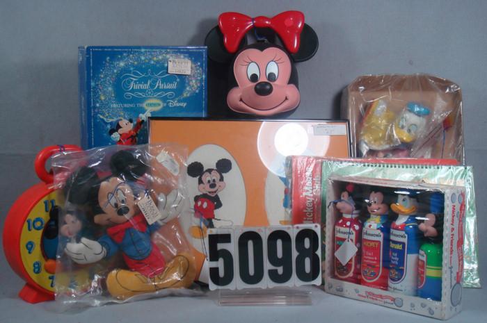 Appraisal: Disney lot goofy gumball machine minnie lunch box with thermos