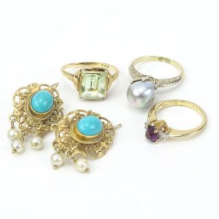 Appraisal: Collection of Four Vintage Rings Including Amethyst Diamond and Karat