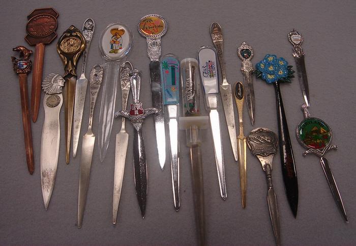 Appraisal: Lot of vintage souvenir letter openers Including Florida Delaware Alaska