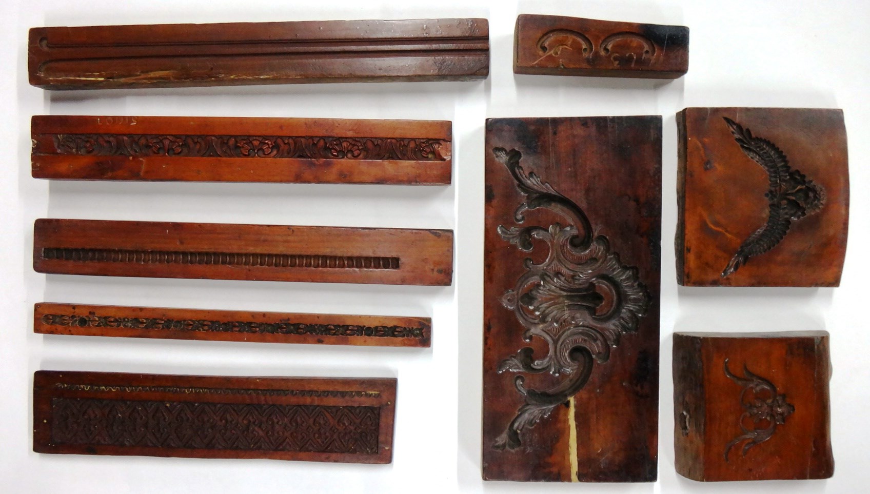 Appraisal: A group of nine th century English boxwood framing moulds