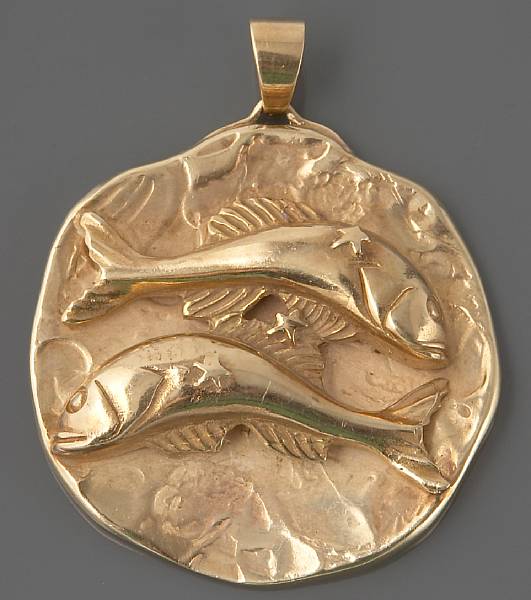 Appraisal: A k gold pisces pendant signed Hime g